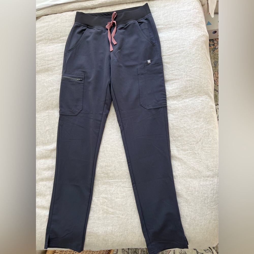 Figs Yola Skinny Scrub Pants. Size XS-TALL